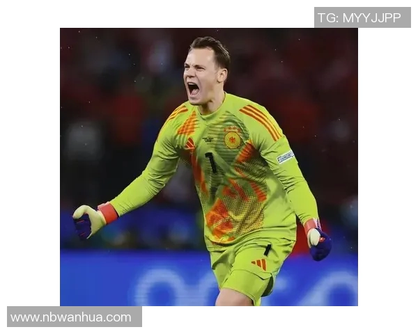 足球传奇球星的辉煌历程与影响力解析:从球场到历史的跨越 足球传奇球星的辉煌历程与影响力解析:从球场到历史的跨越